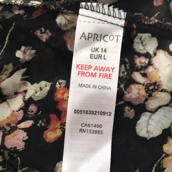 Apricot floral sheer ruffle cinched waist long sleeve blouse size Medium - Picture 10 of 11